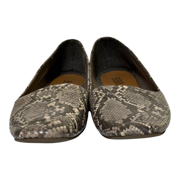 a.n.a Snake Print Flats Gray Cream Size 9 - Picture 6 of 9
